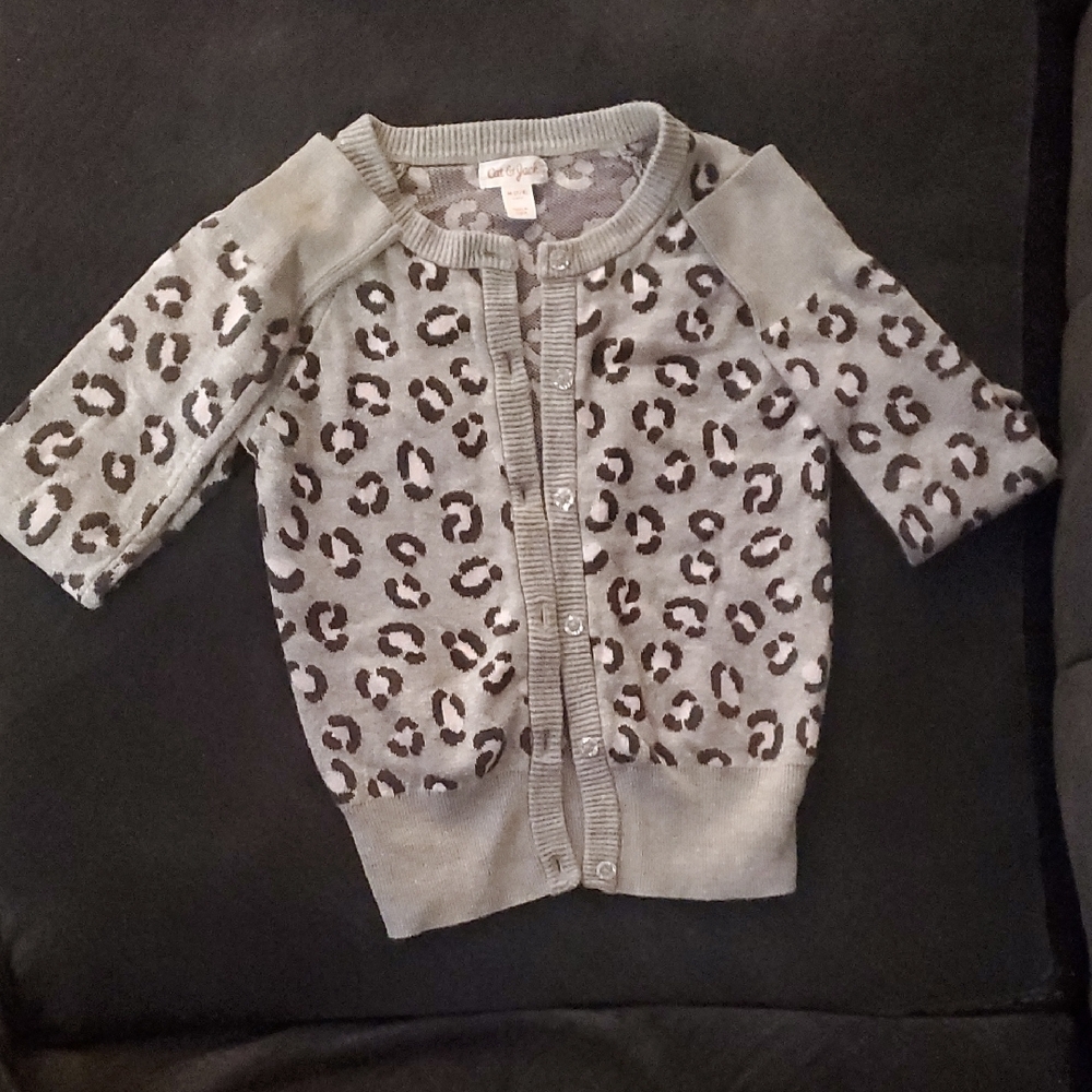 Light Gray girls Cat and Jack Sweater with Leopard print.